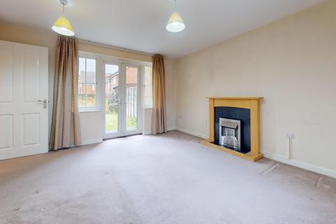 3 bedroom end of terrace house to rent, Carter Close, Hawkinge, Folkestone, Kent, CT18