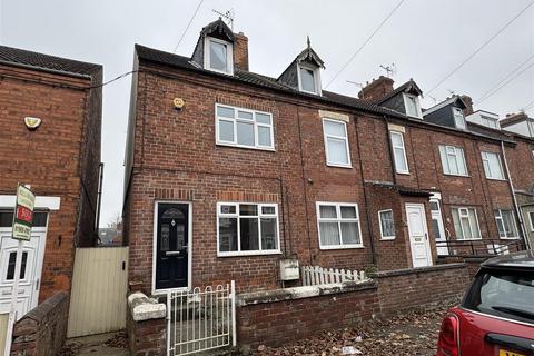 3 bedroom end of terrace house for sale, King Street, Worksop S80