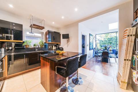78 Corringway, London, W5 3AD
