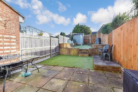 2 bedroom terraced house for sale, Watsons Hill, Sittingbourne, Kent