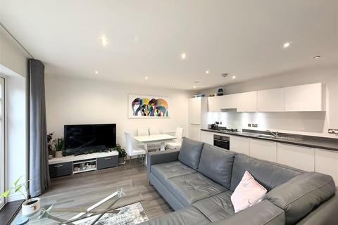 1 bedroom apartment to rent, Bunns Lane, Mill Hill, NW7