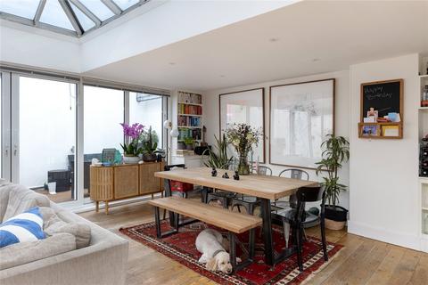 3 bedroom end of terrace house for sale, Ledbury Mews North, London, W11