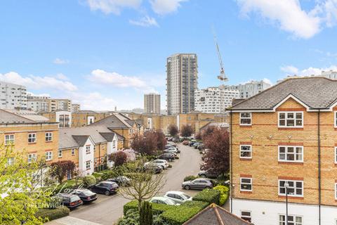 1 bedroom flat for sale, Basevi Way, London, SE8 3JT