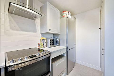 130 Basevi Way, London, SE8 3JT