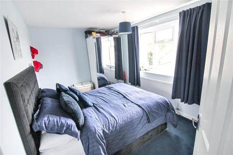 142 Avonmead, Greenmeadow, Swindon, SN25 3PS