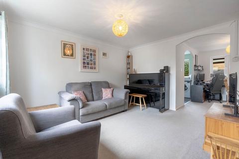 23 Stonefield, Bar Hill, Cambridge, CB23 8TB