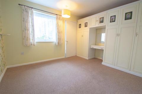 2 bedroom detached bungalow for sale, George Gent Close, Steeple Bumpstead CB9