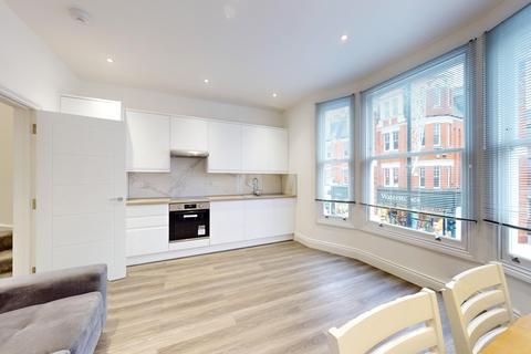 3 bedroom flat to rent, Church Street, Enfield, Greater London, En2, Enfield, Greater London, EN2