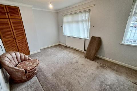 28 Brynsiriol, Gwaun Cae Gurwen, Ammanford, SA18 1ES