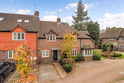 3 bedroom terraced house for sale, Clement Court, Chawton, Alton, Hampshire