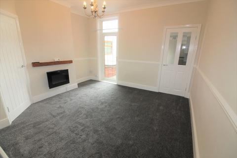 3 bedroom terraced house to rent, Chester Road North, Brownhills, Walsall