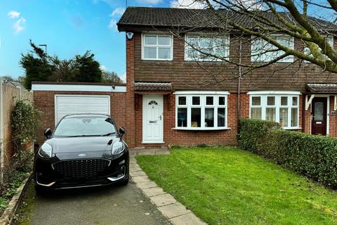 3 bedroom semi-detached house to rent, Downend Close, Wolverhampton