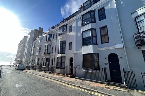 Apartment to rent, Burlington Street, Brighton BN2 1AU