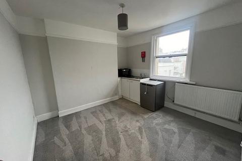 Apartment to rent, Burlington Street, Brighton BN2 1AU