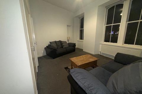 2 bedroom flat to rent, Perth Road (SGL), City Centre, Dundee, DD1