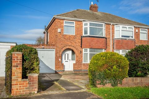 3 bedroom semi-detached house for sale, Howard Drive, York