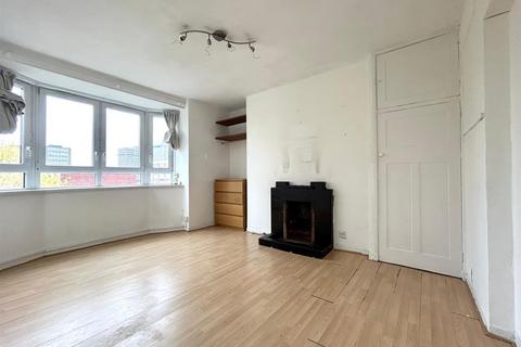 2 bedroom flat for sale, Field Road, London. W6