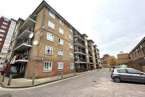 2 bedroom flat for sale, Field Road, London. W6