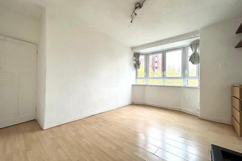 2 bedroom flat for sale, Field Road, London. W6