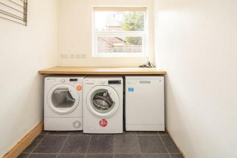 3 bedroom end of terrace house to rent, Woolmer Road, Nottingham, Nottinghamshire, NG2