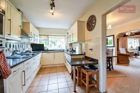 3 bedroom detached house for sale, Cathedral Rise, Lichfield, WS13