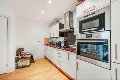 2 bedroom flat for sale, Highbury stadium Square, Highbury