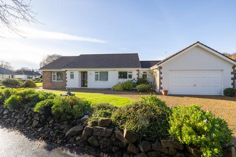 2 bedroom bungalow for sale, Rocque Balan Lane, Vale, Guernsey