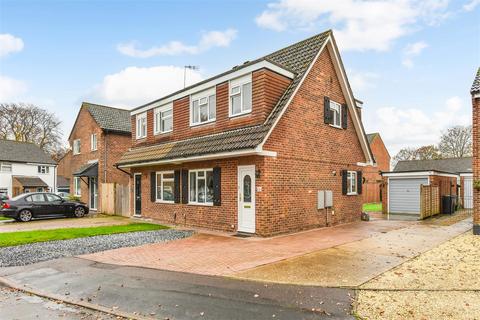 3 bedroom semi-detached house for sale, Fabian Close, Waterlooville