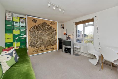 1 bedroom flat to rent, Shepherd's Bush W12 W12