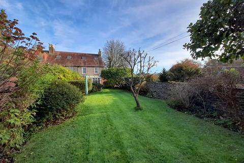 2 bedroom end of terrace house for sale, Church Lane, Barnham