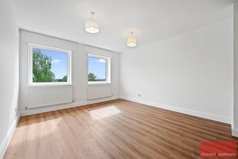 2 bedroom flat to rent, Cumberland Park, Acton W3 6SY