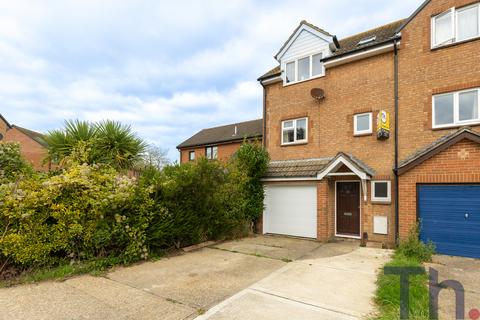 4 bedroom terraced house for sale, Carisbrooke, Newport PO30