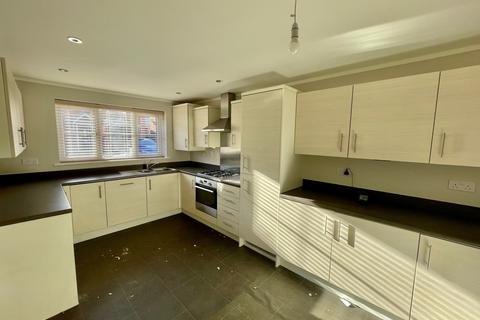 4 bedroom semi-detached house to rent, Kentwell Road, Hampton Gardens PE7