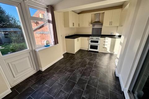 3 bedroom house to rent, Alfred Street, Gainsborough