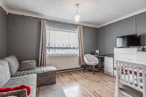 1 bedroom flat for sale, Braemar Gardens, Slough, SL1