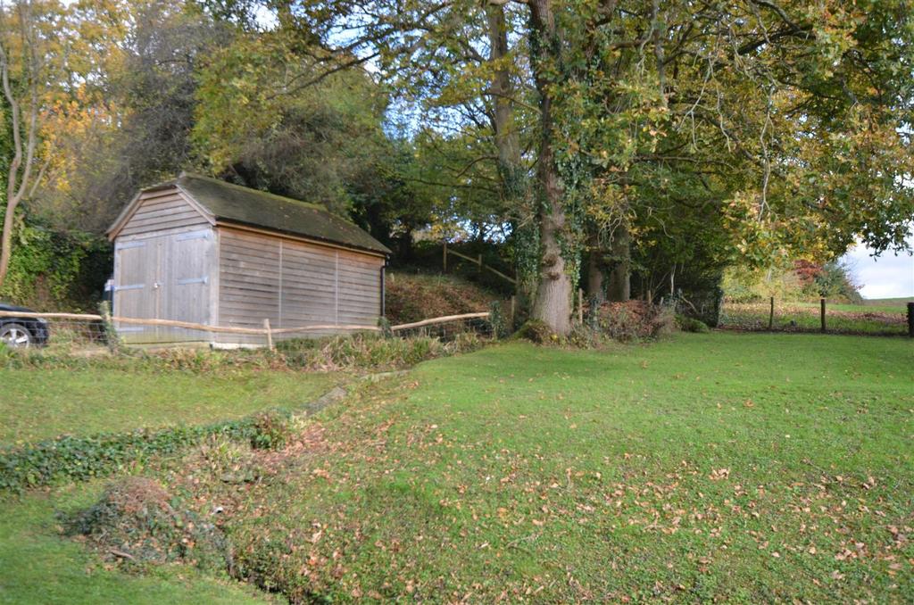 Garage/Barn