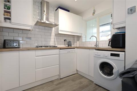 3 bedroom terraced house for sale, Newsham Road, Woking, Surrey, GU21