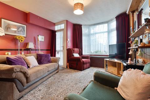 2 Constitution Hill, Snodland, ME6 5DH