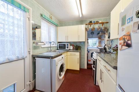 2 Constitution Hill, Snodland, ME6 5DH
