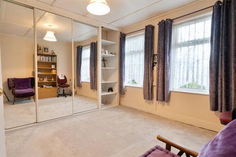 2 Constitution Hill, Snodland, ME6 5DH