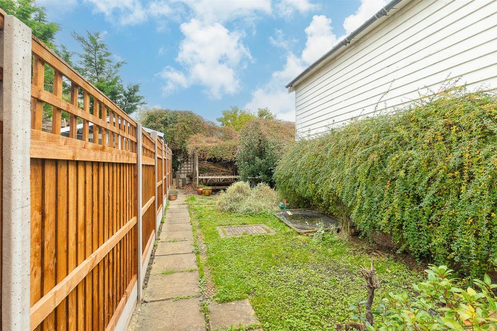 Rear Garden..jpg