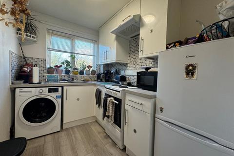 1 bedroom flat for sale, Redlands Lane, Hampshire PO16