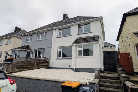 3 bedroom semi-detached house to rent, Westfield Avenue, Newport,