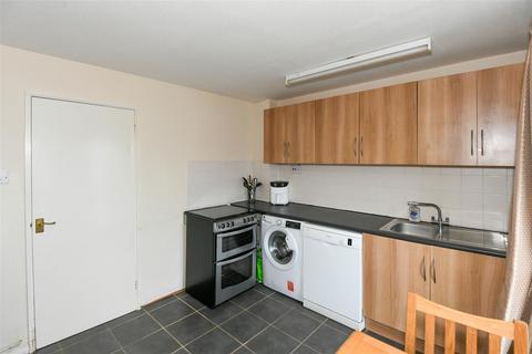 2 bedroom terraced house for sale, Weavers Drive, Trowbridge