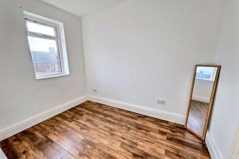 2 bedroom terraced house to rent, Poplar Street, Stanley DH9