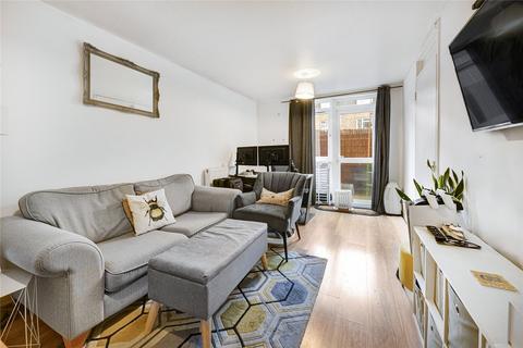 1 bedroom apartment to rent, Coppock Close, London, SW11