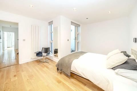 3 bedroom house for sale, Gerards Place, London SW4