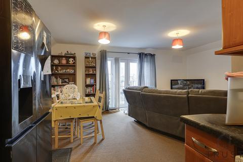 2 bedroom apartment for sale, Radulf Gardens, Liversedge