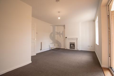 2 bedroom end of terrace house to rent, Sharpley Drive, Anstey Heights