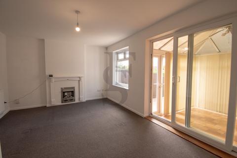 2 bedroom end of terrace house to rent, Sharpley Drive, Anstey Heights